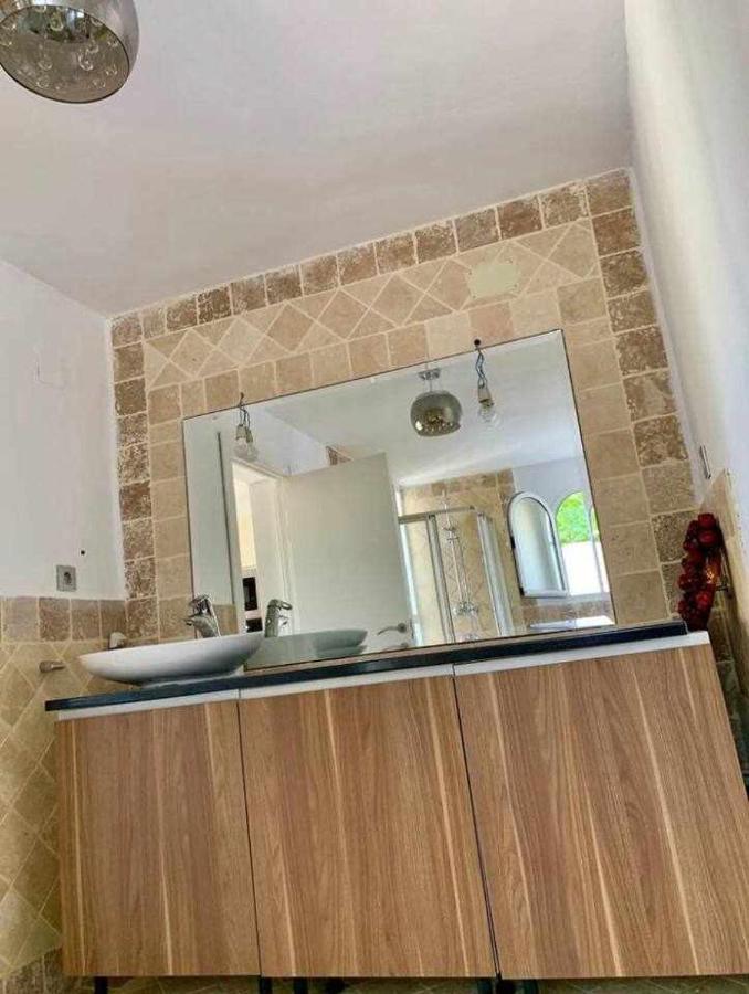 VillaEscondidaApartamento en chalet con vista abierta al mar Málaga Exterior foto